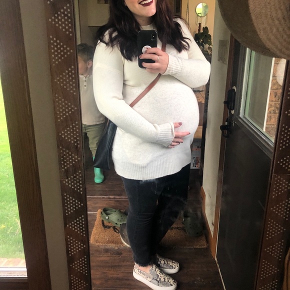 Meet your Posher, Mckaila - Picture 4 of 6